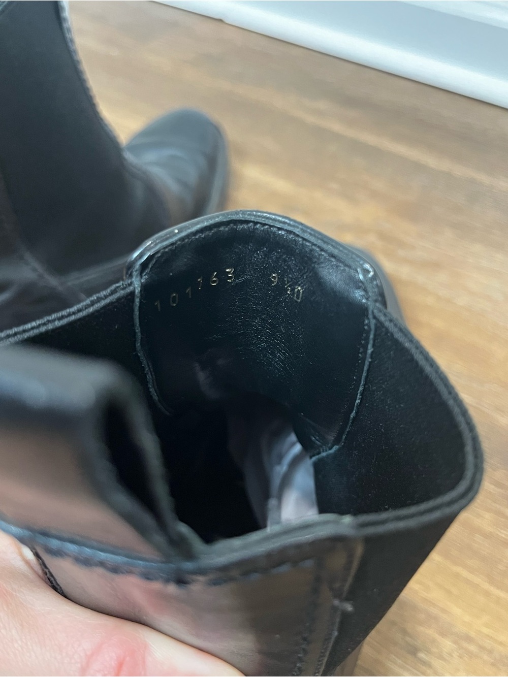 Gucci Black Leather Chelsea Pull On Boots Size 9.5 - Picture 6 of 9